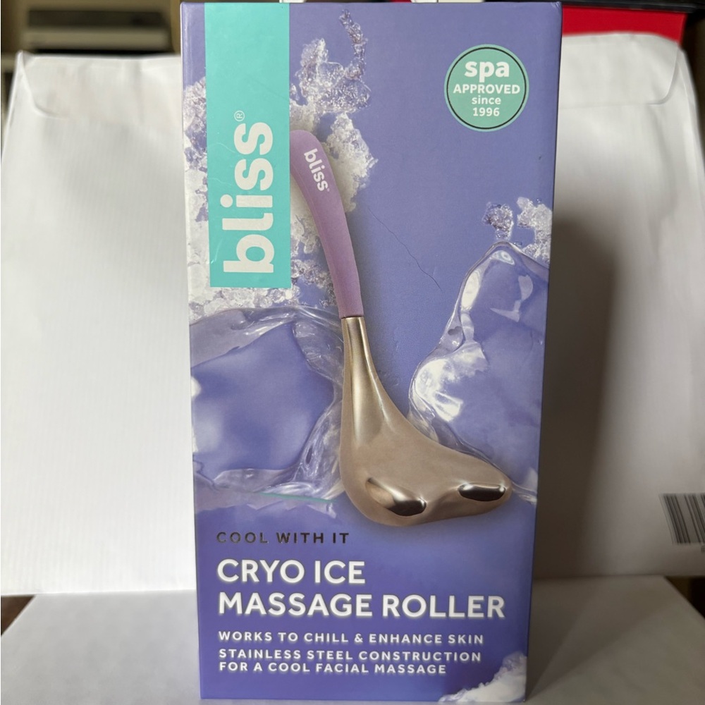 Bliss Cryo Ice Massage Roller - Lavender and Silver